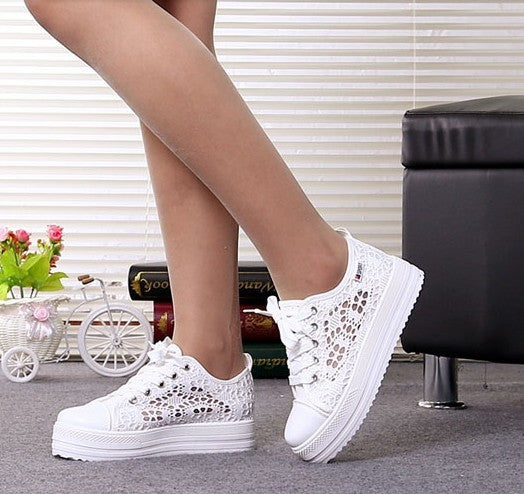 Elevated Casual Canvas Shoes with Breathable Mesh